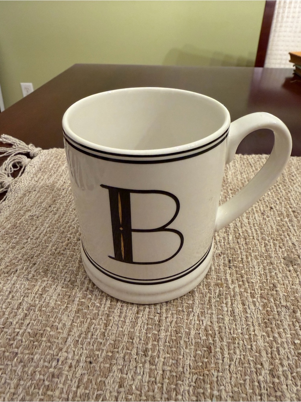 Threshold Mug Monogram ‘B’